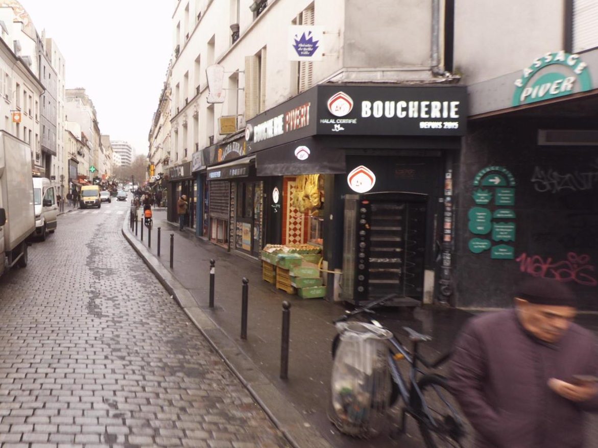Vue de la rue à l’adresse de Pivert