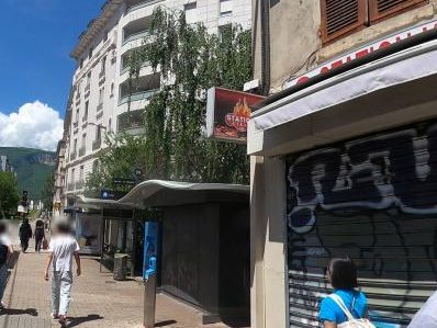 Vue de la rue à l’adresse de Station Kebab