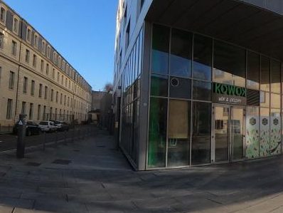 Vue de la rue à l’adresse de Kowok