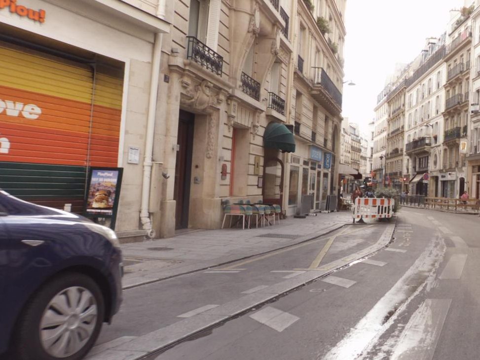 Vue de la rue à l’adresse de Piou! Piou!