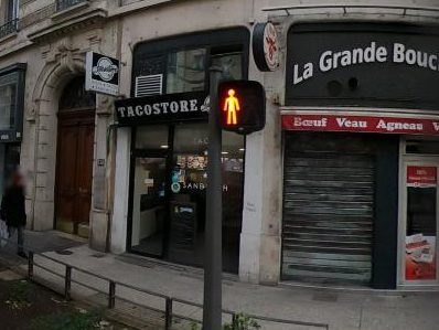 Vue de la rue à l’adresse de Point B