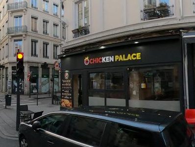 Vue de la rue à l’adresse de Chicken Palace
