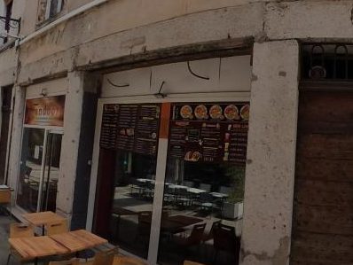 Vue de la rue à l’adresse de Vienne Tandoori