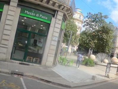 Vue de la rue à l’adresse de Mezzo Di Pasta