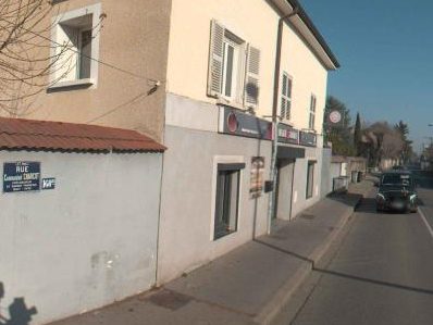 Vue de la rue à l’adresse de 160 Food