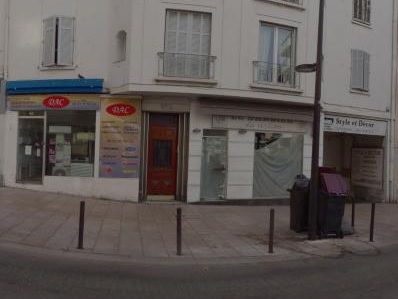 Vue de la rue à l’adresse de Naan’s