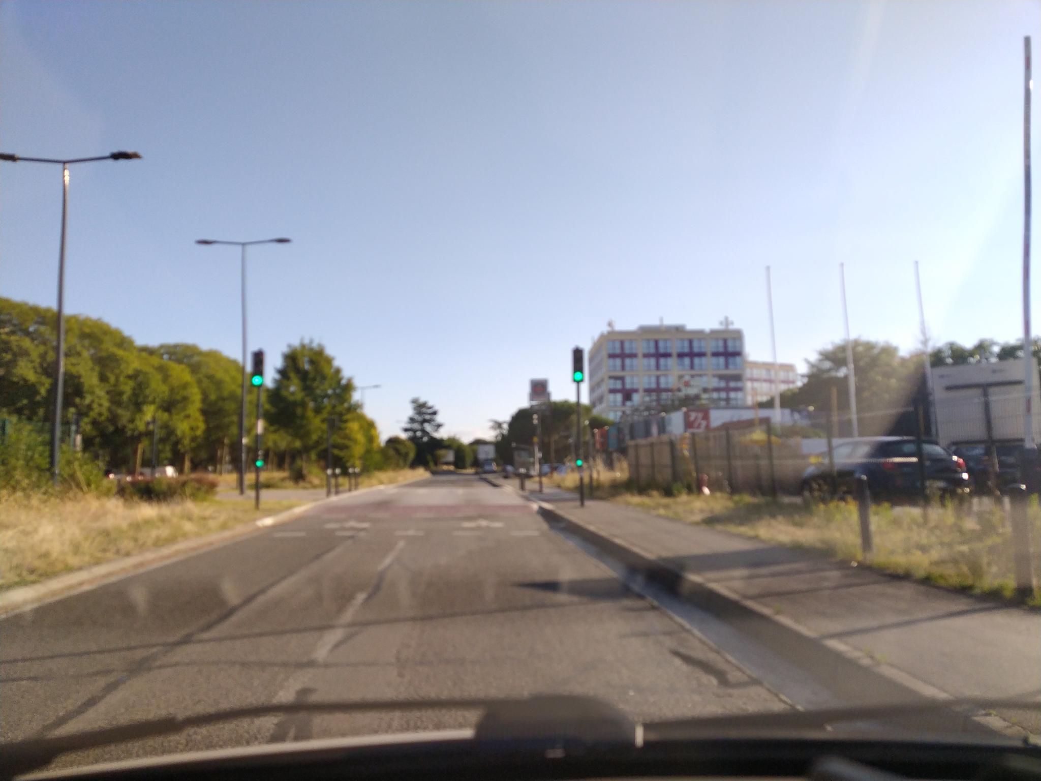 Vue de la rue à l’adresse de Boum Burger